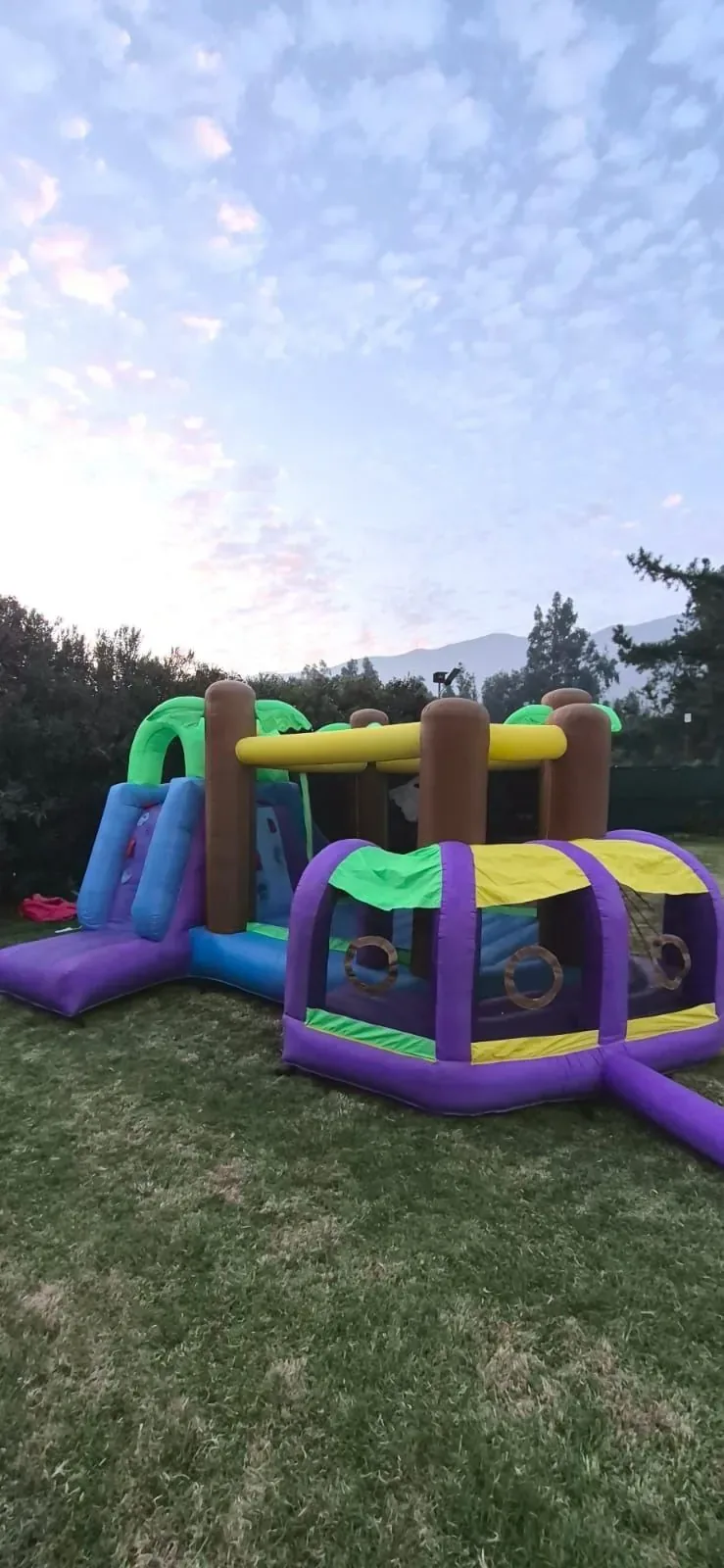 Jungla inflable vista posterior